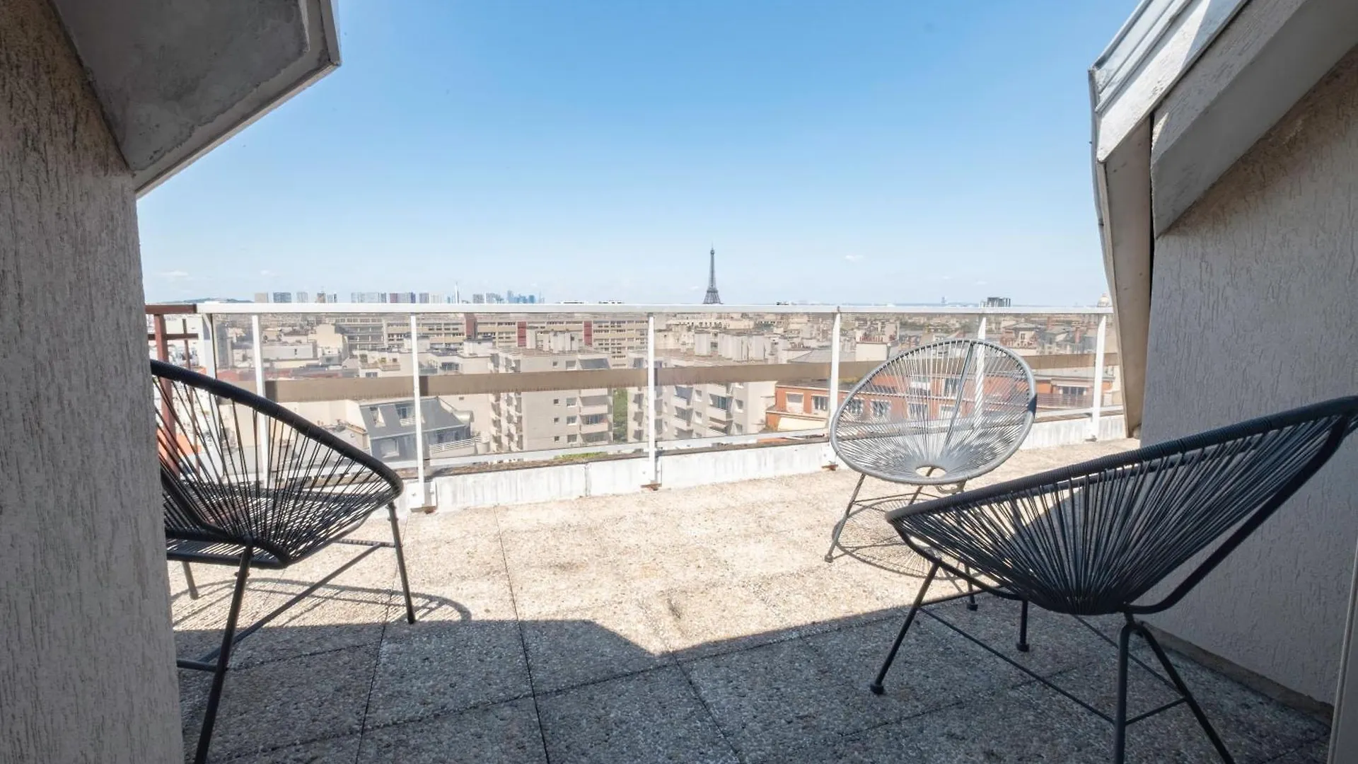 Ferienwohnung L'Envol - Eiffel Tower View, Near Metro Paris Frankreich